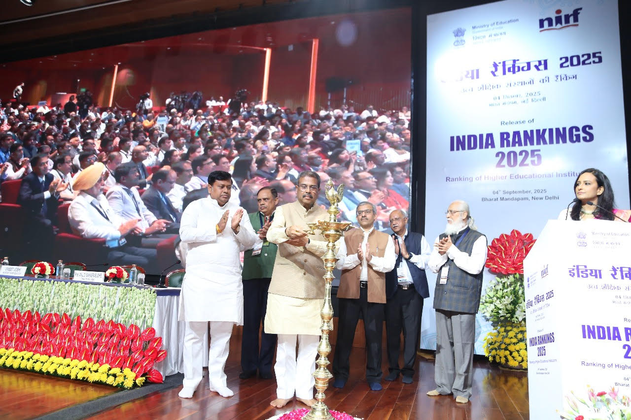 Best Female Emcee in Delhi/Gurgaon India Government Event - Govt. Event - Ministry of Education Event . Chief Guest - Shri Dharmendra Pradhan , Hon’ble Union Minister of Education